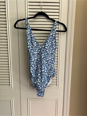 Vineyard Vines Blue and White Floral One-Piece Swimsuit